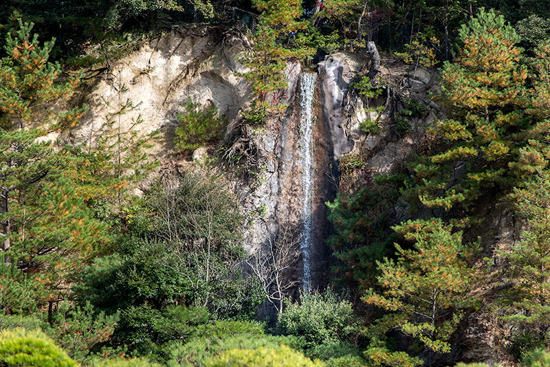 鶴亀の滝