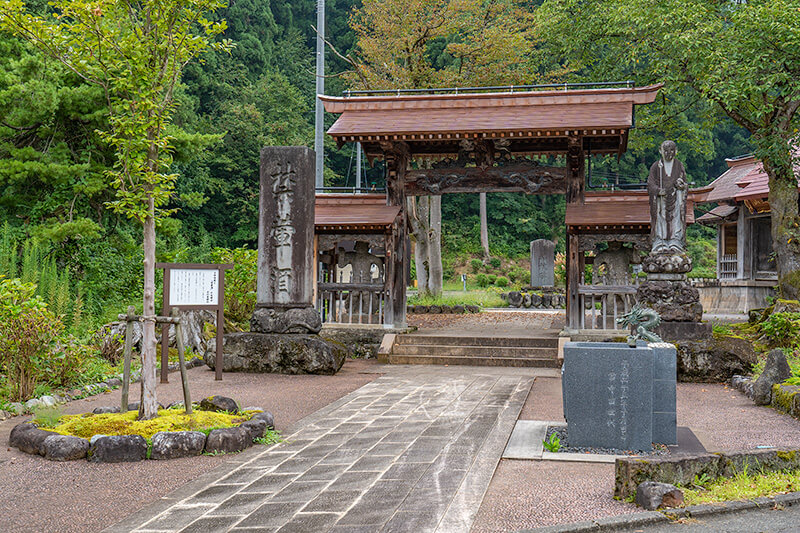 西福寺　山門