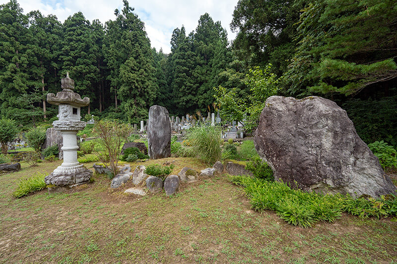 亀石組にみえてくる