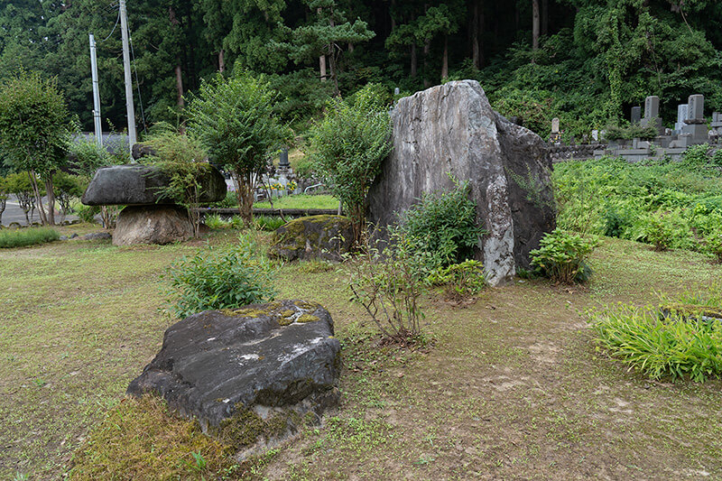 鶴石組を