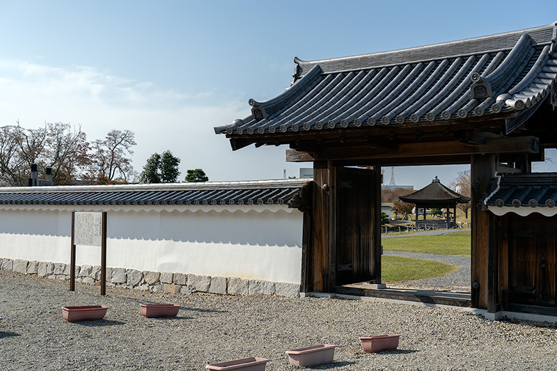 大石頼母助屋敷門