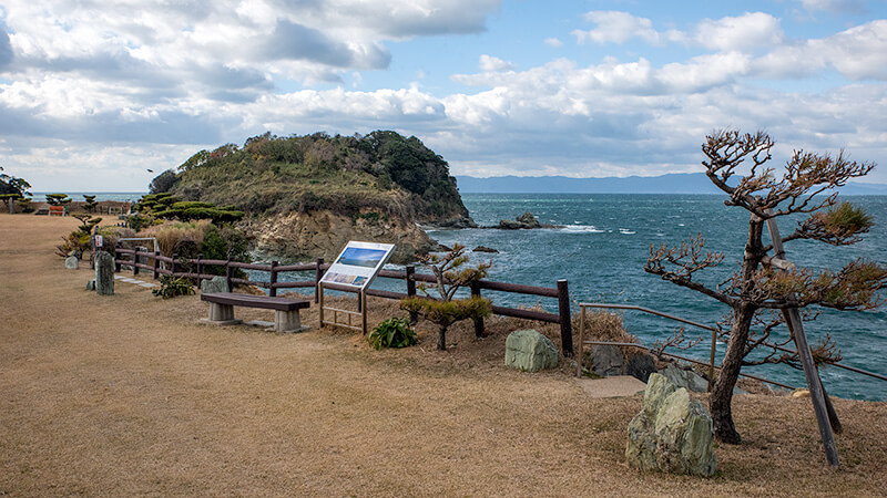 岬であるため強風