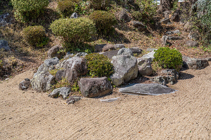 亀出島
