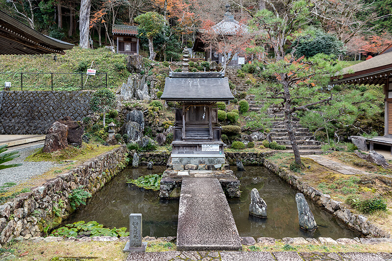 弁財天堂の庭「四徳の庭園」