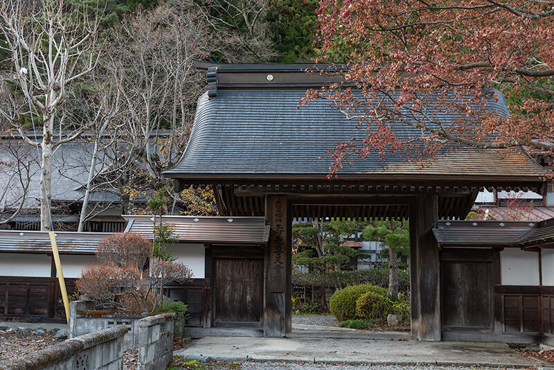 大宝寺　山門