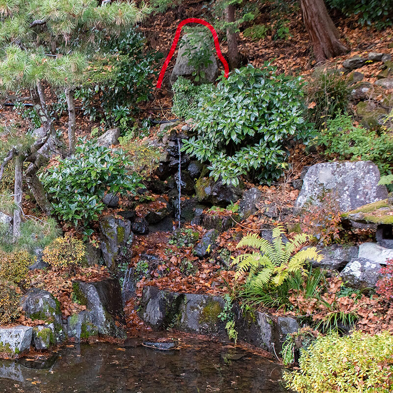 遠山石