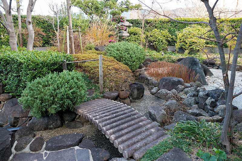 池泉観賞式庭園