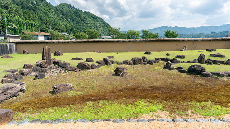 見事な借景