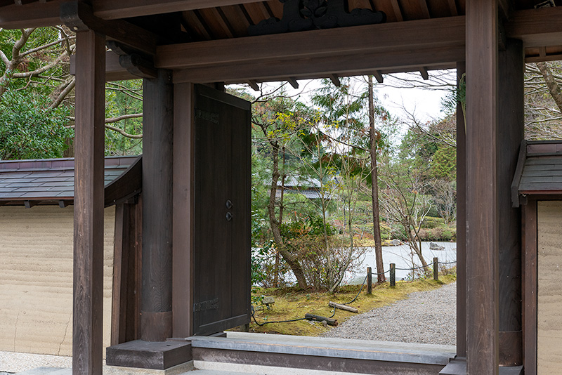 円成寺山門