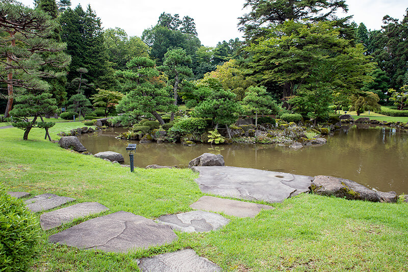 池泉回遊式庭園