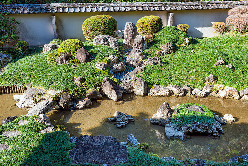 冨賀寺　枯滝石組、亀島