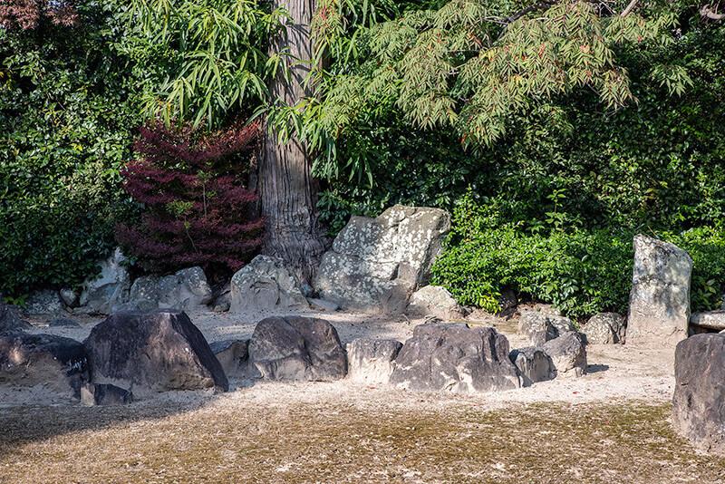 観音補陀落山の庭　出島