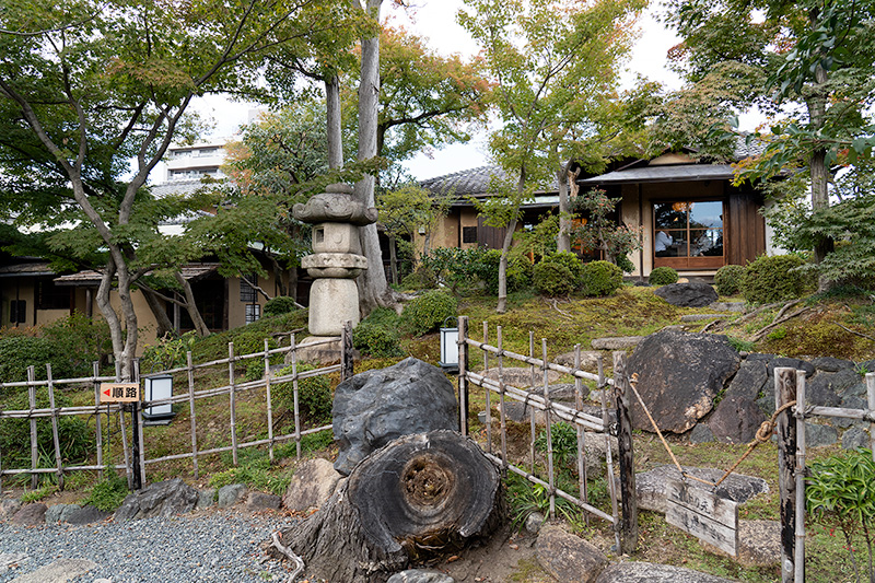 小堀遠州によって作庭された露地
