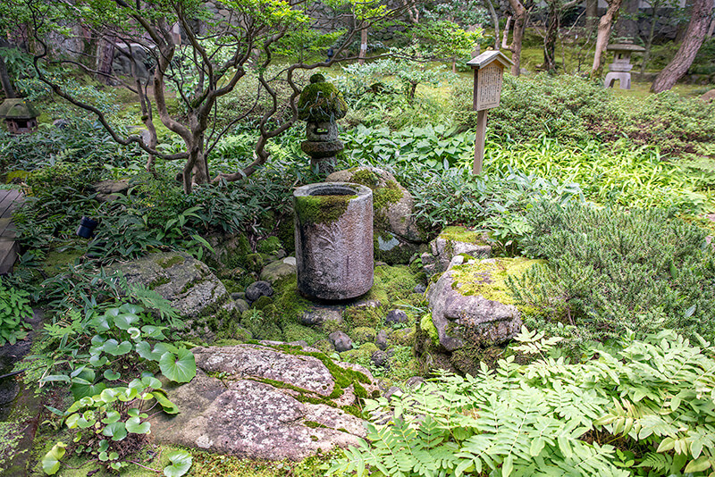筒胴型飾り手水鉢