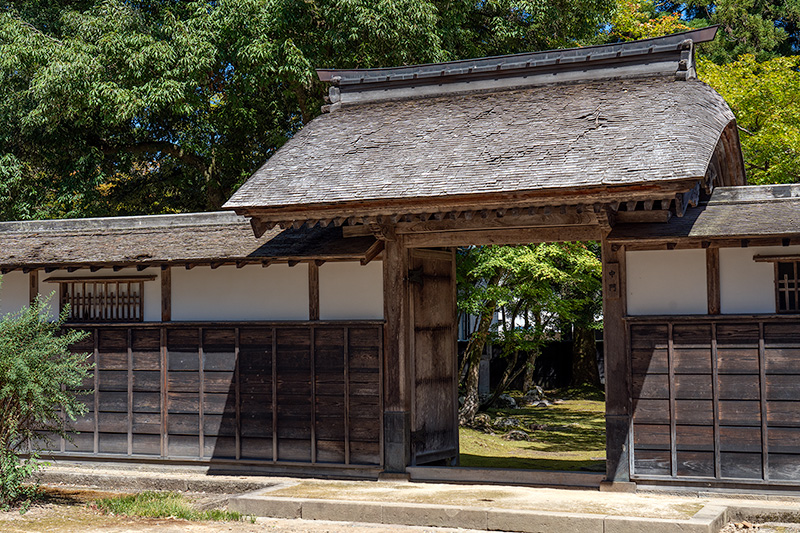 中門