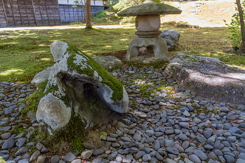 陰石