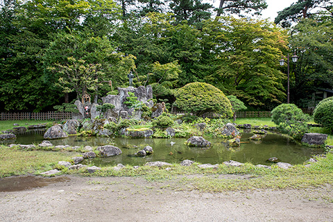 弘前城　二の丸庭園