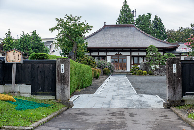 法源寺　山門