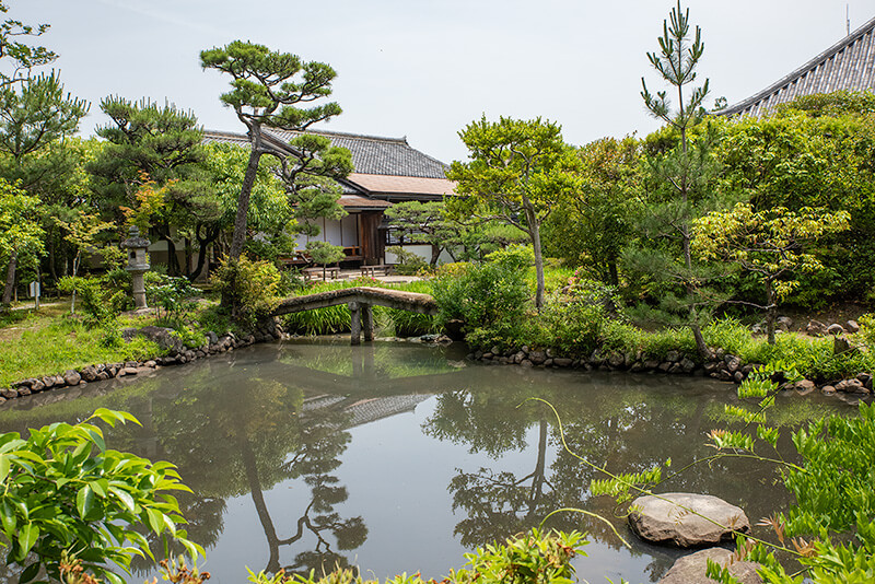 池泉回遊式庭園