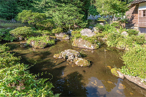 本泉寺　九山八海の庭