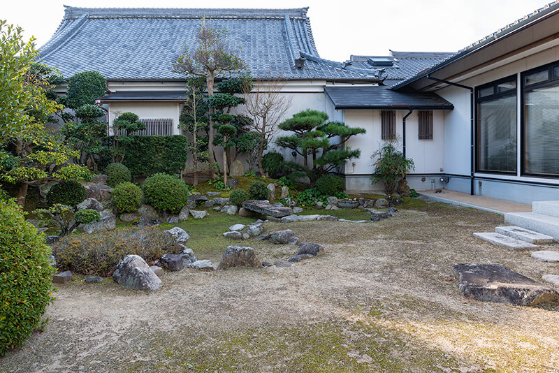 鑑賞場所によって変化を持たせた庭園
