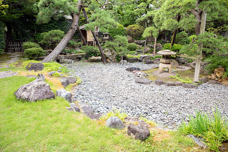 枯池式枯山水