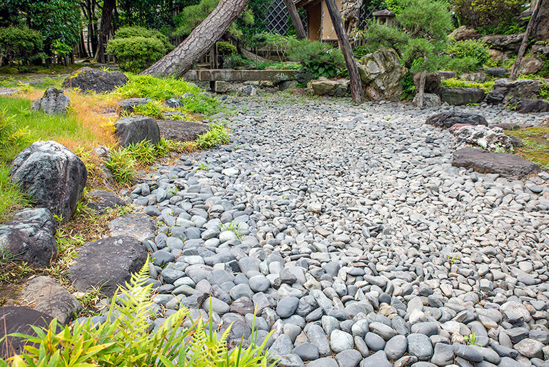 枯池式枯山水