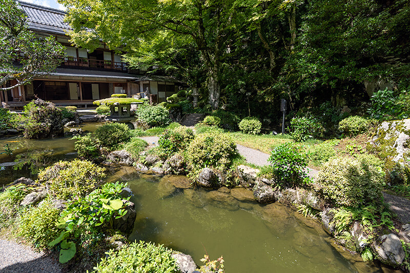 池泉回遊式庭園