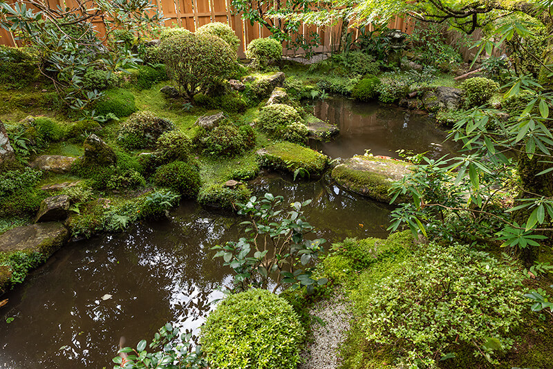 鶴亀庭園