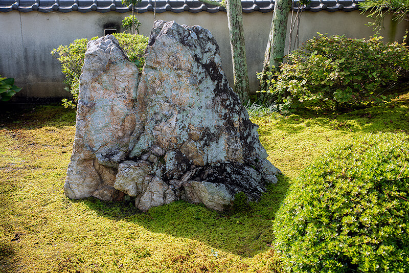 遠山を表現しているのだろうか