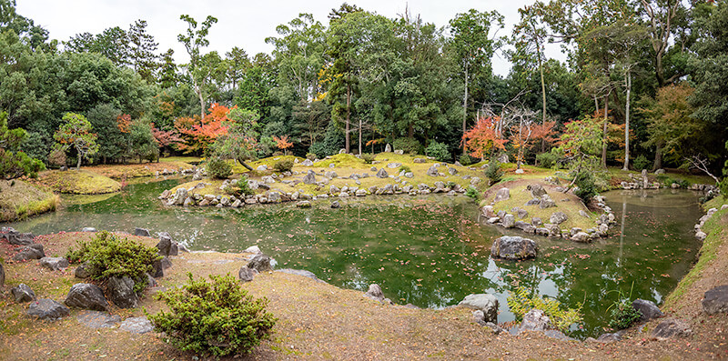 兵主神社庭園の全景