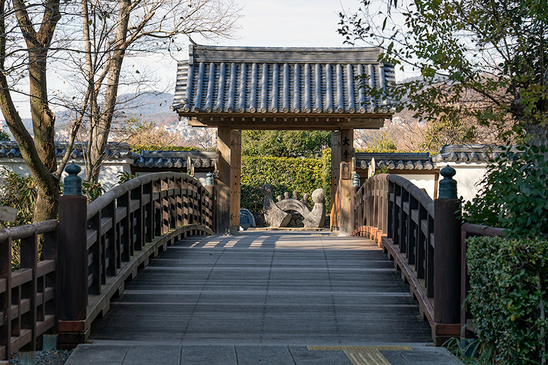 東門