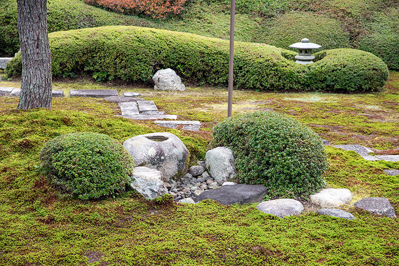 一華院　蹲居