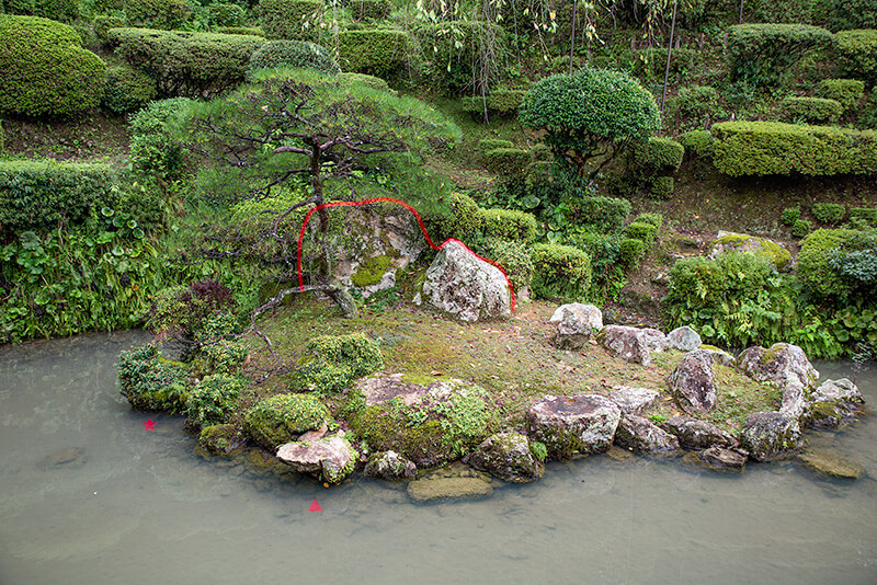 医光寺の亀島