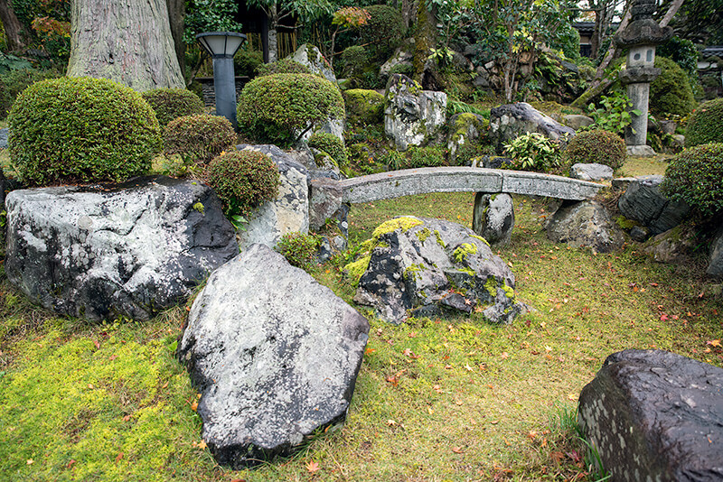 石谷氏庭園　枯山水