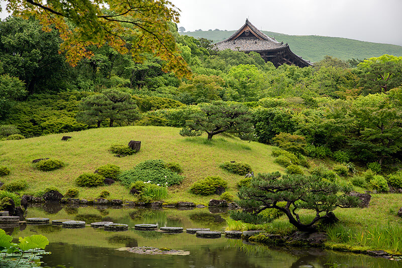 依水園「後園」
