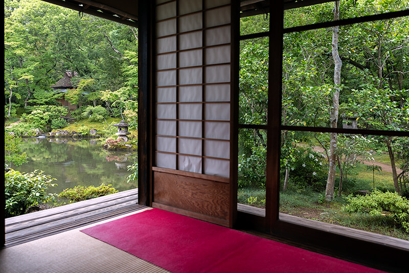 依水園「前園」　茶室「三秀亭」