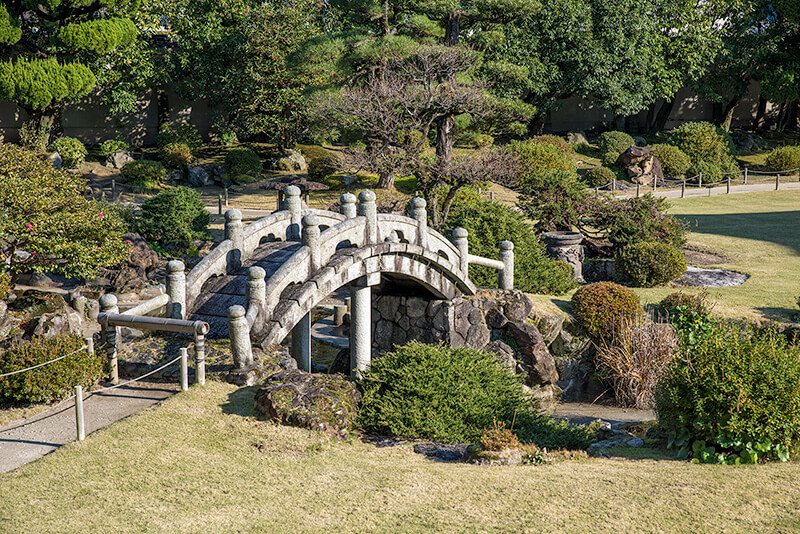 石で造られた太鼓橋