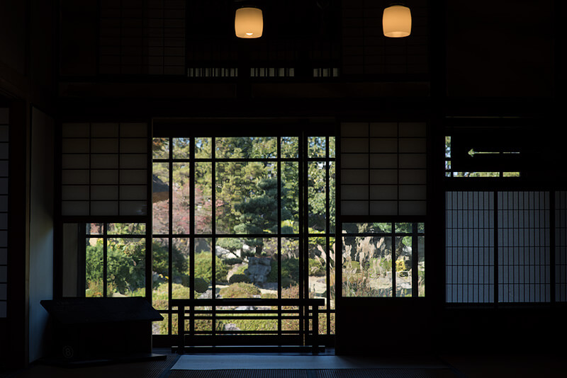 十字型の額縁庭園