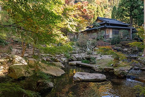 依山楼岩崎「依水園」