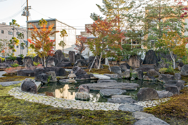 池泉回遊式庭園