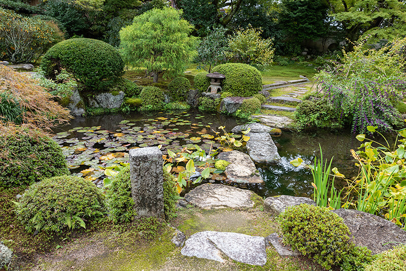池泉回遊式庭園