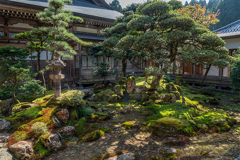 鶴亀庭園