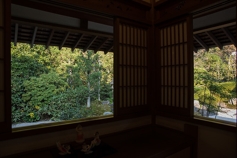 ダブル額縁庭園