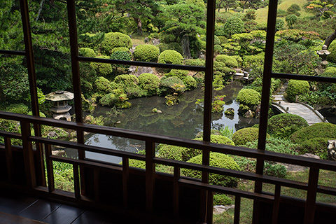 本間氏別邸庭園（鶴舞園）
