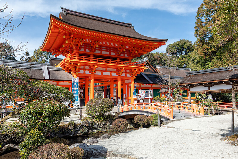 上賀茂神社　楼門と玉橋