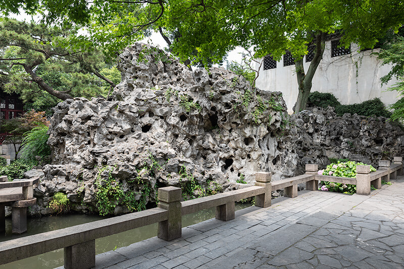 環秀山荘 築山