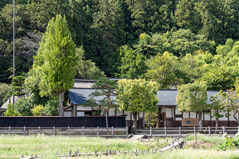 正門