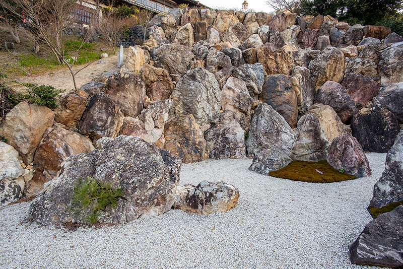 鶴亀庭園