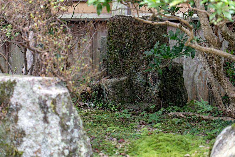 立石